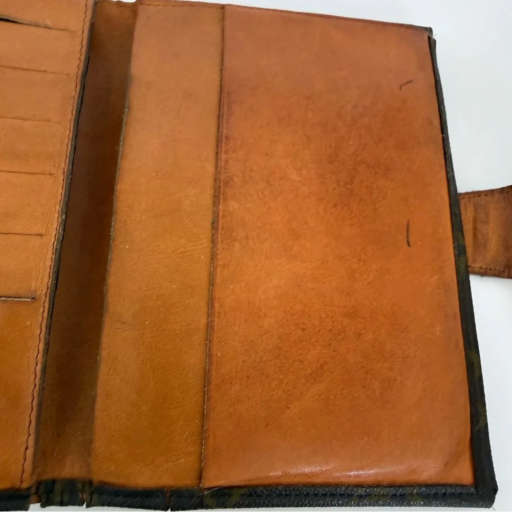 Louis Vuitton vintage unisex wallet Authentic